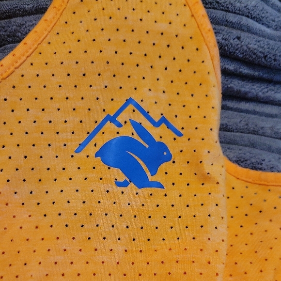 Rabbit Running EZ Tank - Picture 2 of 4